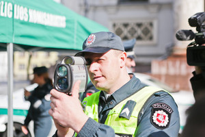 Viena taisyklė nustebino dviratininkus: už greičio viršijimą – baudos