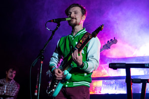 Lietuvos muzikantai rinko pinigus nuo mirties ir kankinimų išgelbėtiems gyvūnams