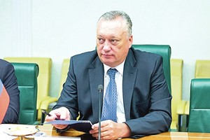 Sporto klube paslaptingomis aplinkybėmis mirė Rusijos senatorius