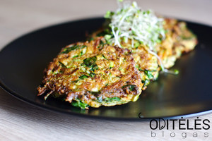 Cukinijų blyneliai, kuriems net nereikia padažo. Norisi dar ir dar