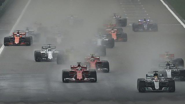 „Formulės-1“ lenktynėse Kinijoje triumfavo Lewisas Hamiltonas