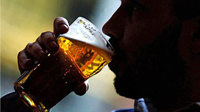 Prekybininkai tyrimais bando įrodyti, kad alkoholio ribojimai daug naudos neduos