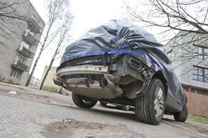 Kauno vagys vis labiau įžūlėja: iš „Audi Q7“ išrinko viską, ką galėjo