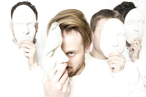 Pamatykite: grupė „Condor Avenue“ pristato naują vaizdo klipą „Noir“