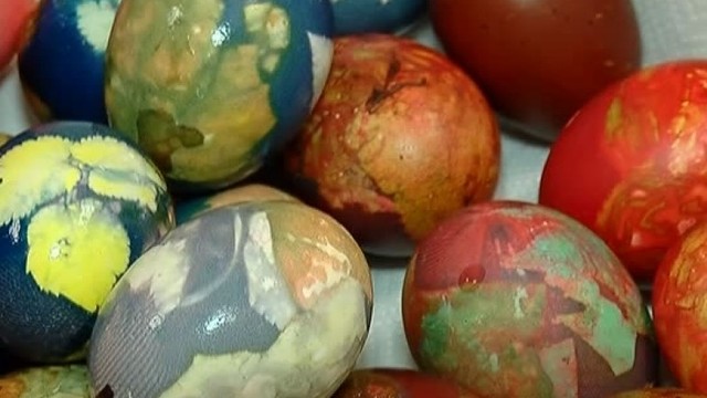 Rukloje pabėgėliai musulmonai mokėsi marginti kiaušinius