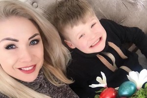 Natalija Bunkė su sūnumi parodė savo Velykų šedevrą