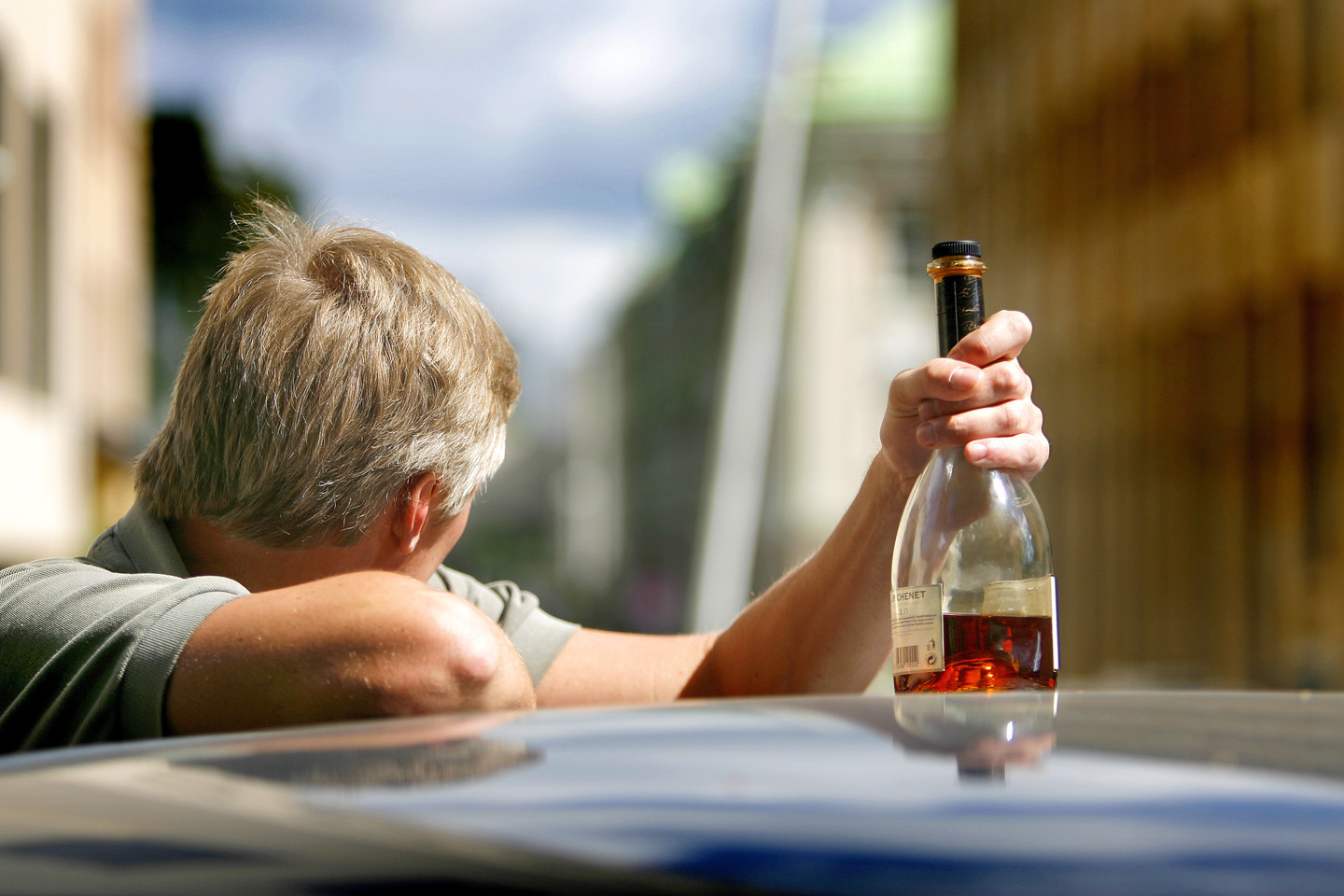 Tarp vartojančiųjų alkoholį šalies gyventojų 4 proc. išgeria beveik kasdien, o 86 proc. svaigiuosius gėrimus vartoja ne dažniau nei kartą per savaitę.<br>Vidmantas Balkūnas