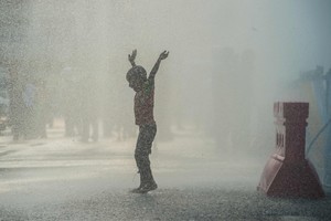 Kambodžoje areštuotas olandas su tūkstančiais vaikų pornografijos nuotraukų