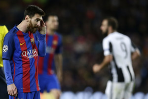 „Barcelona“ dar vieno stebuklo nesukūrė – ji traukiasi iš UEFA Čempionų lygos