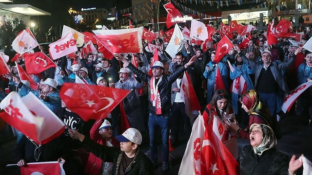 Stambule – protestas dėl referendumo rezultatų