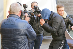 Kaune aukai žirklėmis ausį ir nosį nukirpę žmogžudžiai suimti 3 ir 2 mėnesiams