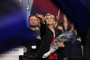 Marine Le Pen finišo tiesiojoje griežtina toną