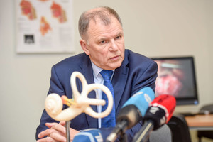 Eurokomisarui Vyteniui Povilui Andriukaičiui atlikta sudėtinga operacija