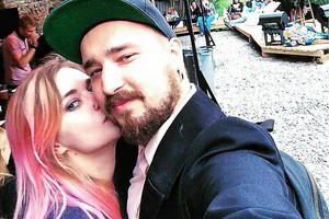 „Keulė Rūke“ bendrasavininkė pasakė, kodėl į kanapių šalininkų akciją ji atėjo su vaikais