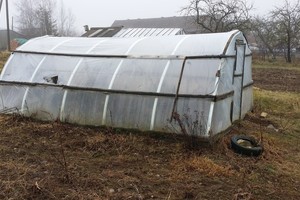 Kūdikį šiltnamyje užkasusi motina nešiojosi dar vieną kraupią paslaptį