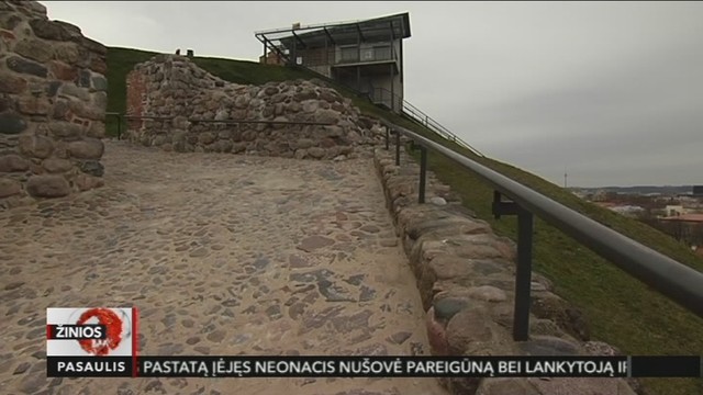 Gedimino pilis vėl atidaryta: lankytojams jau leidžiama užlipti į kalno viršų