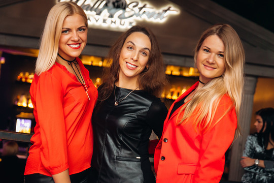 Vilniaus bare „Wall Street Avenue“ lija šypsenom ir naktinėm pramogom.<br>Organizatorių nuotr.