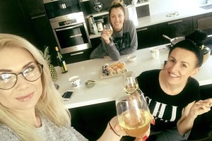 Į grupę „Pop ladies“ grįžta neseniai dvynukų susilaukusi Katažina Zvonkuvienė?