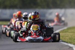 Justas Jonušis žengė svarbų žingsnį į aukščiausio lygio kartingo varžybas