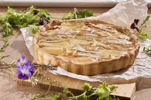 Prancūziškas pyragas su sūriu ir bulvėmis. Paragaukite ir jūs