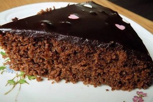 Skanėstas, kurį verta išbandyti: šokoladinis manų pyragas