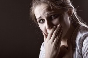 Po išprievartavimo pastojusios moterys – atvirai apie tai, ką patyrė