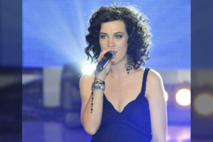 Sveikuolė Lietuvos atstovė „Eurovizijoje“ pagauta neblaivi prie vairo ir uždaryta į areštinę