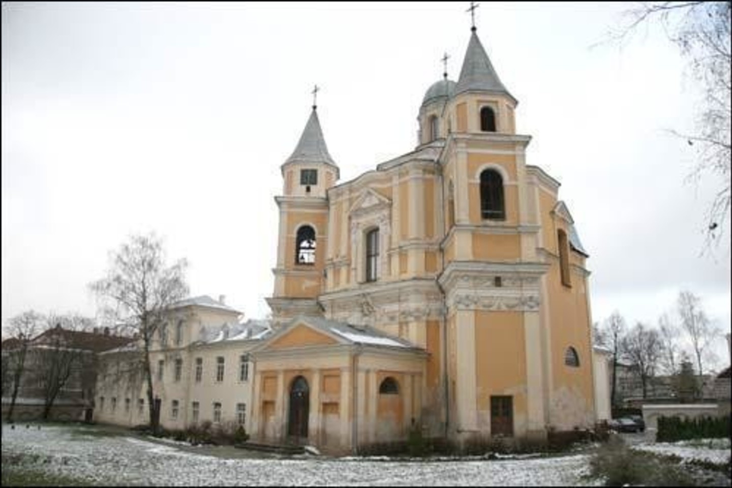  Trinitorių bažnyčios ir vienuolyno Antakalnyje darbams vadovavo tičinietis G.P.Pertis.<br> Wikimapia nuotr.