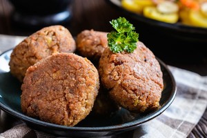 Daug skanesni kotletai be mėsos: už šį receptą balsuoja visa šeima