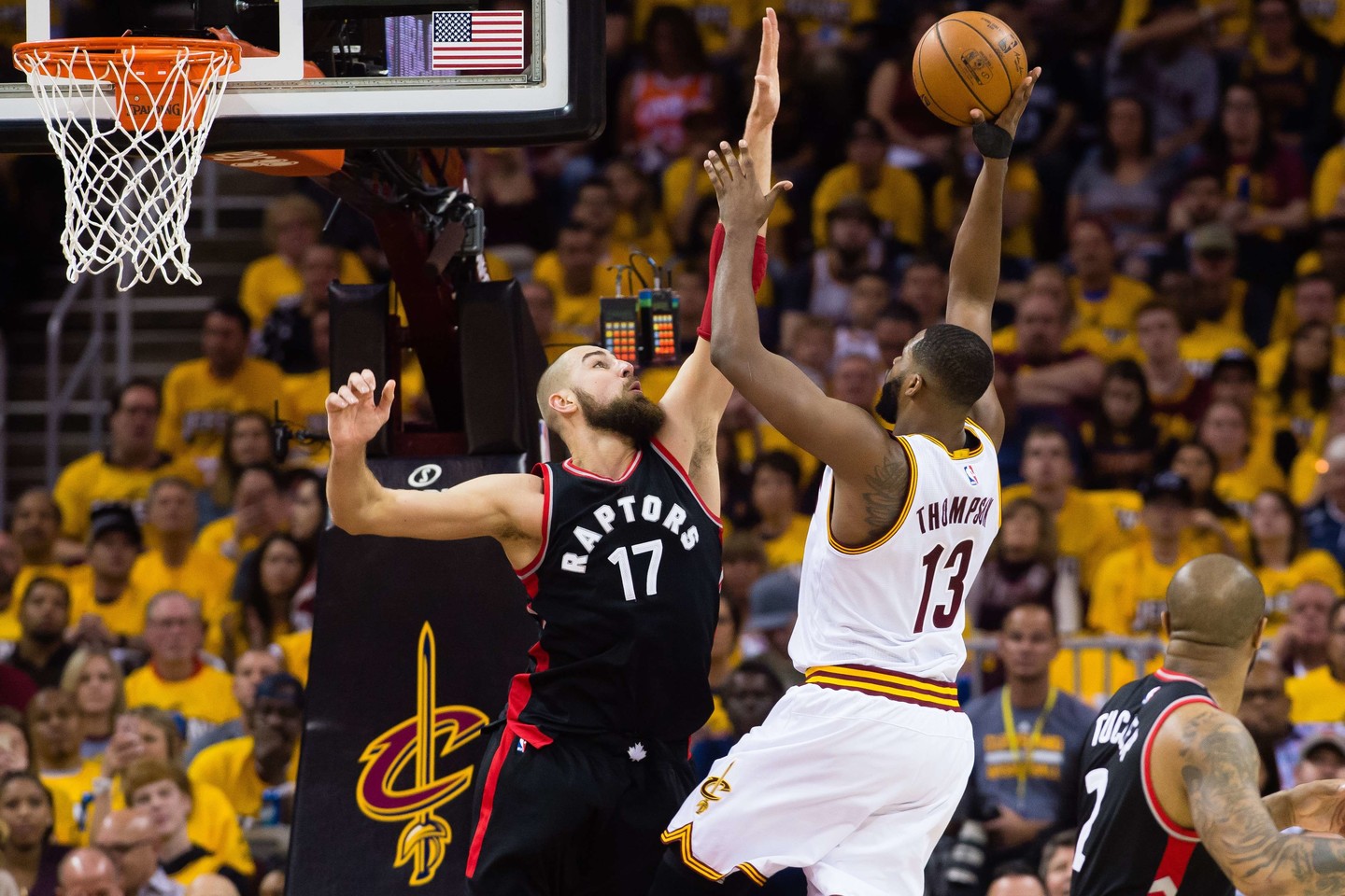 J.Valančiūnui ir „Raptors" serija su „Cavaliers" prasidėjo nesėkmingai. <br> AFP/Scanpix