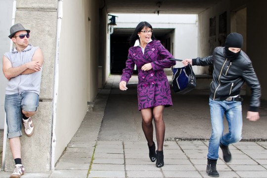 Tai turėtų žinoti visi: pasakė, kaip gintis nuo užpuolikų 