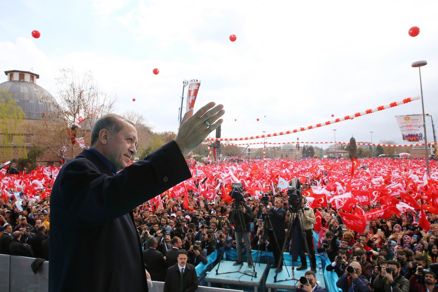 Turkijos prezidentas R.T.Erdoganas prieštaraujančių jo politikai nepripažįsta. <br>AFP/„Scanpix“ nuotr.