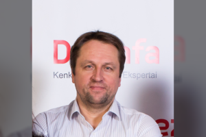 Paprastas būdas išvengti kenkėjų namuose – iškratyti butelius