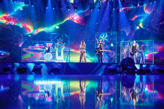 Spąstai „Eurovizijos“ scenoje: pasipylė traumos ir kaulų lūžiai