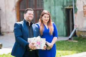 Sulieknėjusi Erika Vitulskienė spindėjo grožiu bičiulių vestuvėse