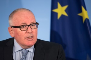 ES pareigūnas papiktino Vengriją „antisemitizmo“ kaltinimu