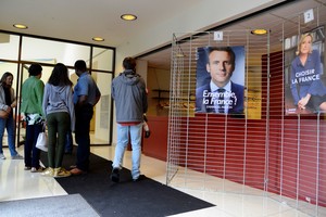 Ekspertai: Marine Le Pen pergalė Lietuvai būtų pavojinga