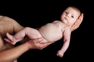 Nustatyta, kokio amžiaus vyrams verčiau nepradėti vaikų