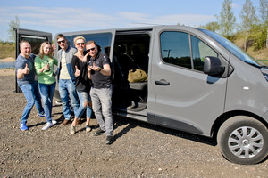 Televizijos serialo aktoriai pasinėrė į ekstremalias pramogas: išbandė lenktynių trasą