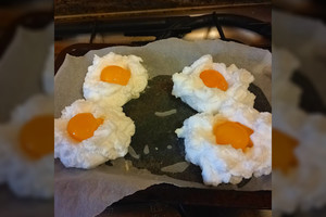 Pasaulis pametė galvą dėl šios purios it debesėlis kiaušinienės