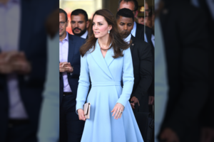 Vizito Liuksemburge metu Kate Middleton sužibėjo pavasarišku stiliumi