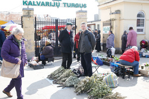 Išgirdęs turgaus prekeivės klausimą vilnietis vos nenugriuvo  