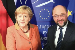 Amžinoji kanclerė Angela Merkel trauktis neketina