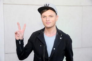„Vaivorykštės dienose“ – ir seniai viešumoje matytas dainininkas Ruslanas Kirilkinas