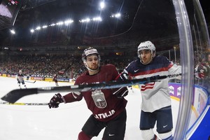 Latvijos ledo ritulininkai patampė nervus JAV žvaigždėms