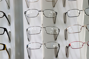 Akių gydytojai sunerimę – visuotinai prastėja lietuvių rega