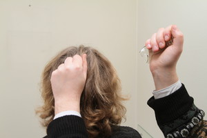 Smurtas namuose: sulaikyti vyrai, moteris ir paauglys