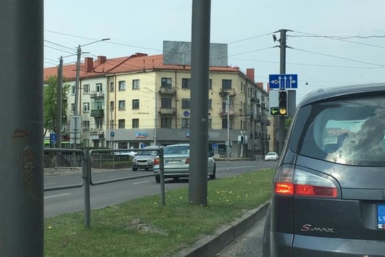 Kauniečiai ūžia: paskelbta važiavimo prieš eismą diena?