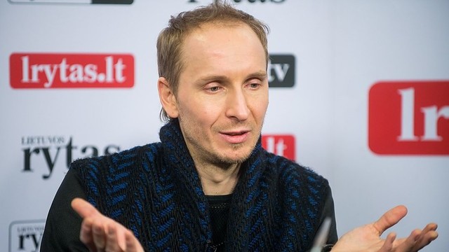 „Fusedmarc“ narys Denisas Zujevas „Eurovizijoje“ svarsto atstovauti Ukrainai