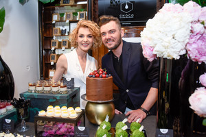 Senovinėje vaistinėje Liucina Rimgailė atidarė desertinę ir žada suvilioti natūralumu